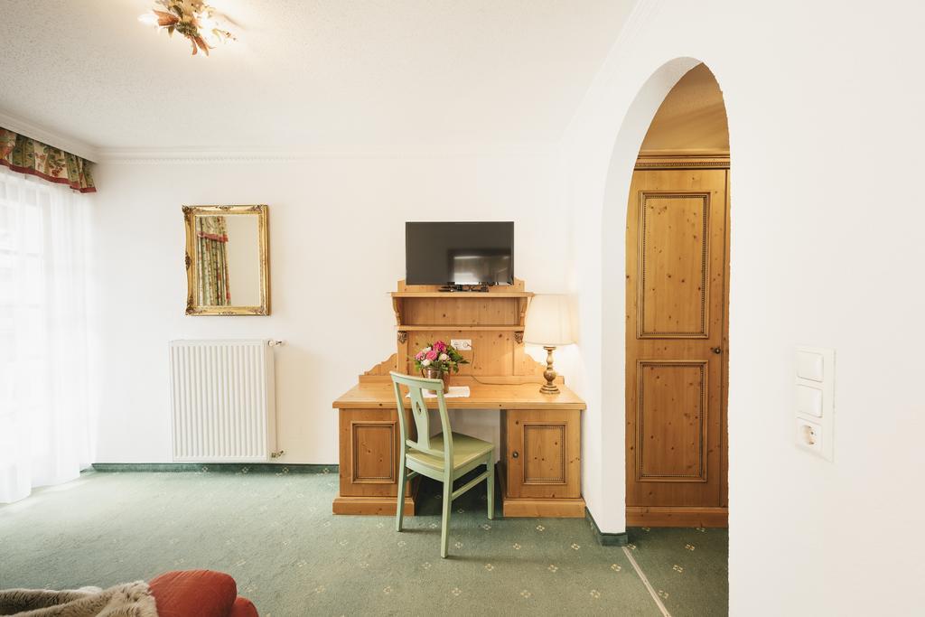 Hotel Hoferwirt Neustift im Stubaital Exteriör bild
